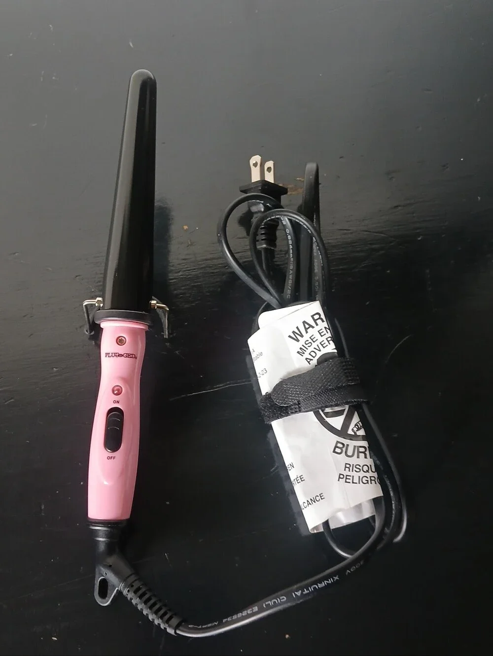 Plugged In Travel Stow 'N Go Mini Curling Iron Wand Pink